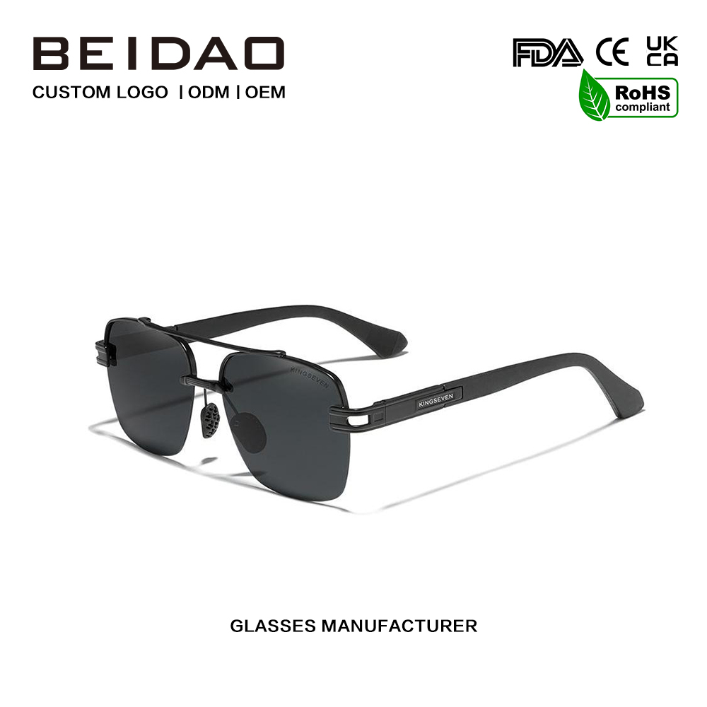 Färgglada retropolariserade solglasögon